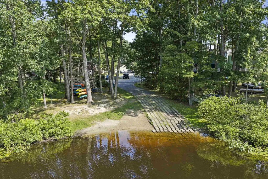802 Piscassic Street Newmarket NH 03857