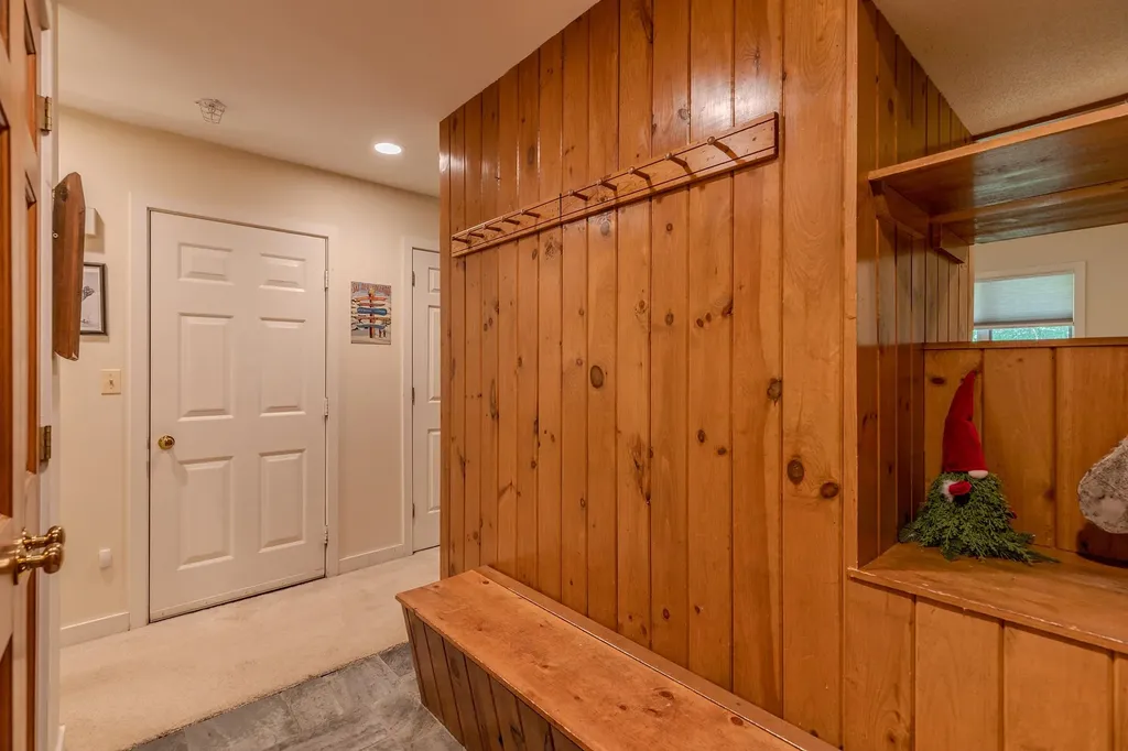 65 East Birch Road Stratton VT 05155