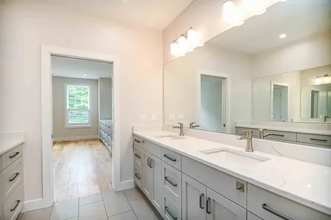 960 Sagamore Avenue Portsmouth NH 03801