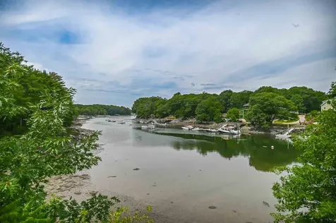 960 Sagamore Avenue Portsmouth NH 03801