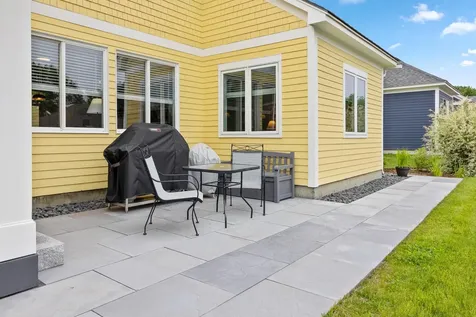 28 Fountain Way Lebanon NH 03784