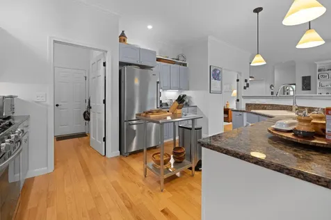 28 Fountain Way Lebanon NH 03784
