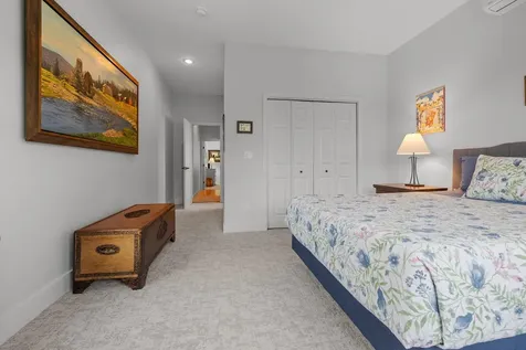 28 Fountain Way Lebanon NH 03784