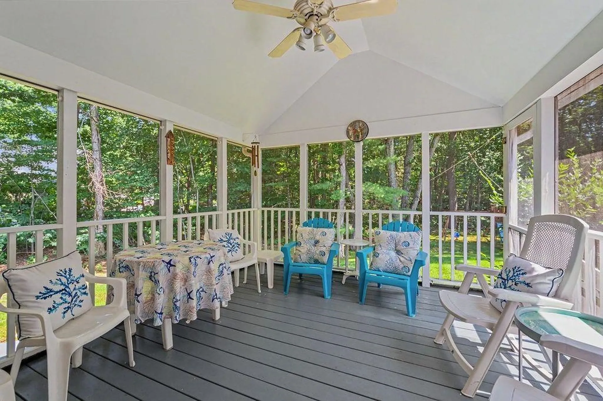 33 Colleen Drive Salem NH 03079