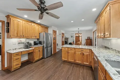 33 Colleen Drive Salem NH 03079