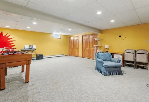 33 Colleen Drive Salem NH 03079