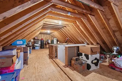 33 Colleen Drive Salem NH 03079