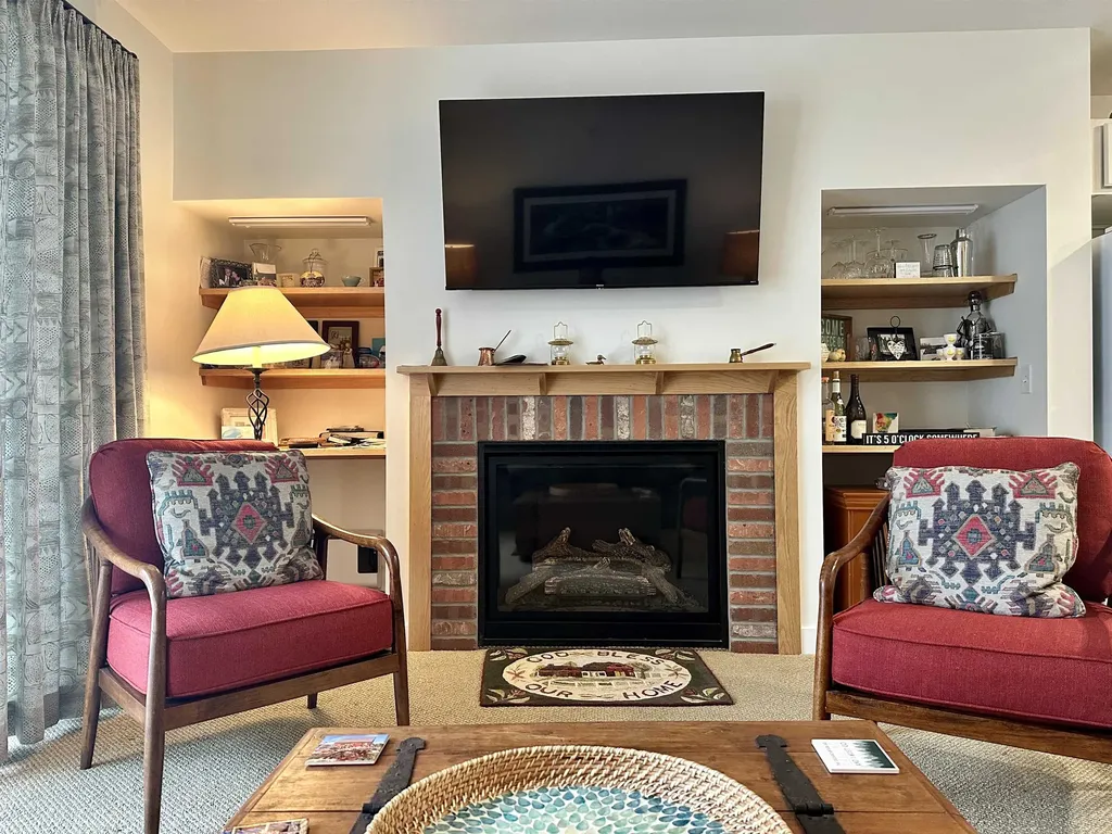 251 Mountainside Drive Warren VT 05674