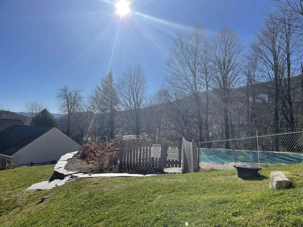 251 Mountainside Drive Warren VT 05674