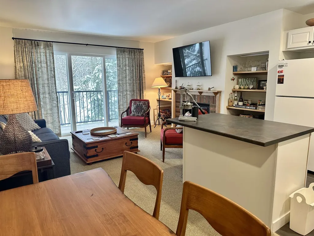 251 Mountainside Drive Warren VT 05674