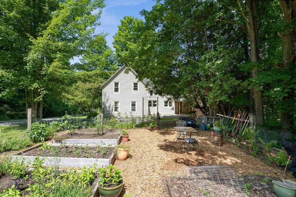 22 Slaughterhouse Road Northfield VT 05663