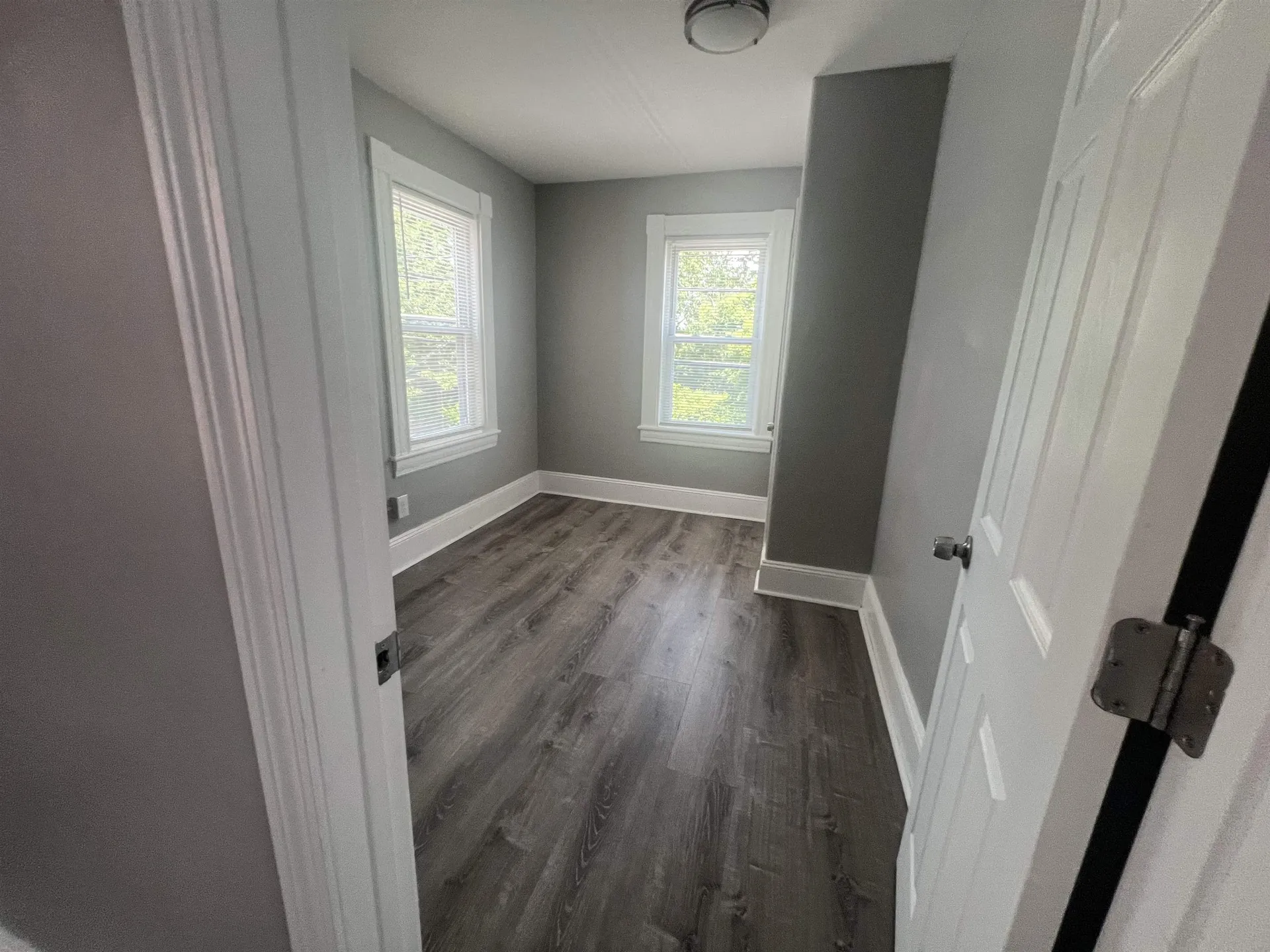 76 Ledge Street Nashua NH 03060