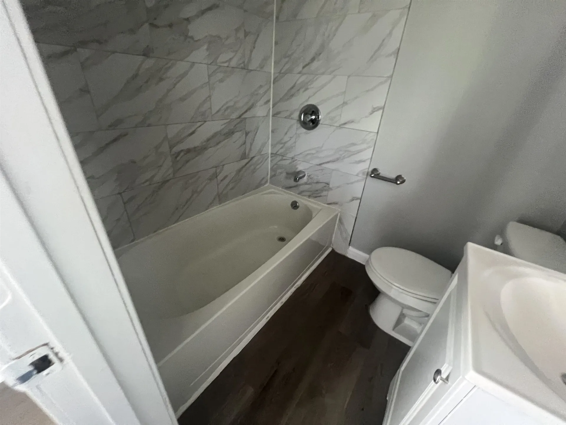 76 Ledge Street Nashua NH 03060