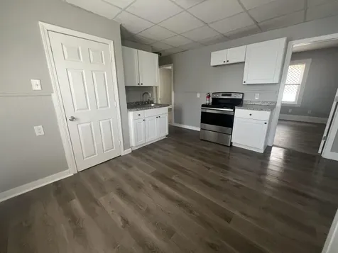 76 Ledge Street Nashua NH 03060