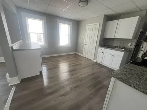 76 Ledge Street Nashua NH 03060
