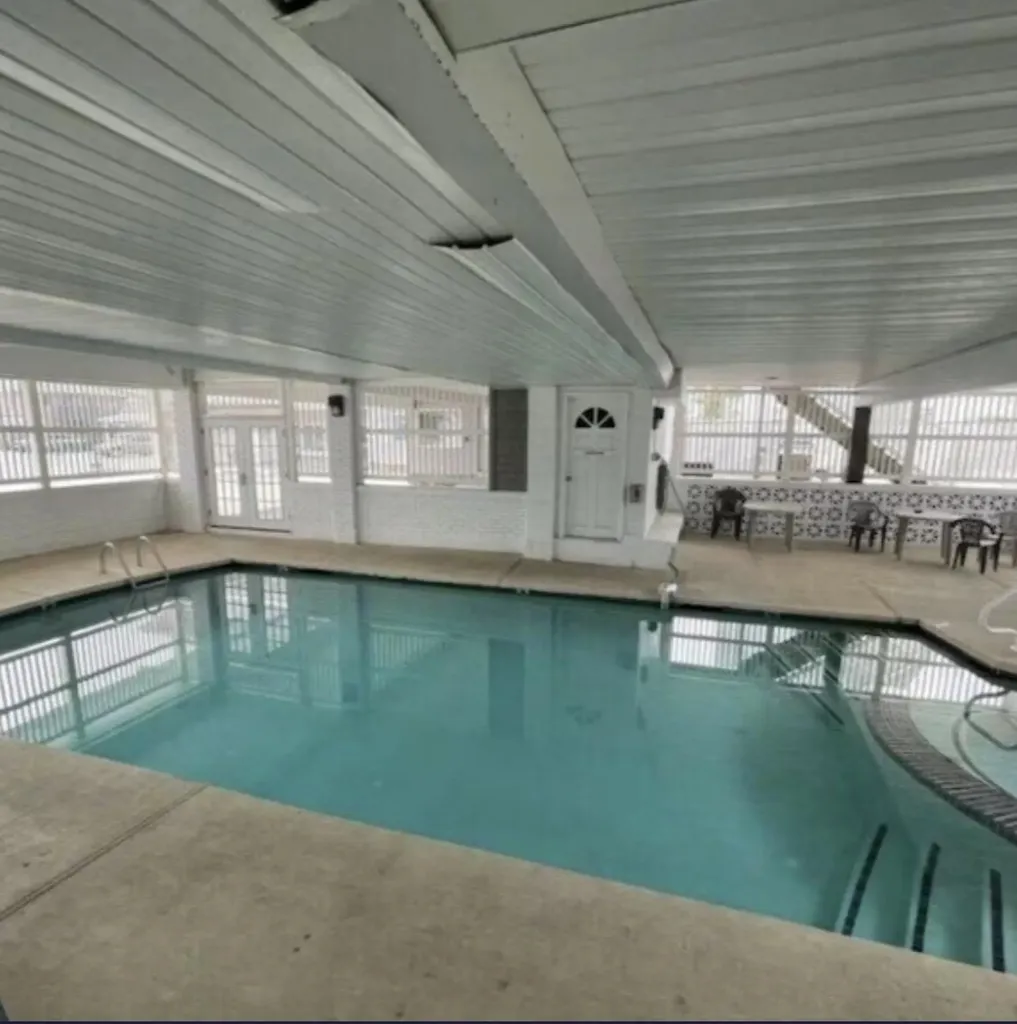6 Ashworth Avenue Hampton NH 03842