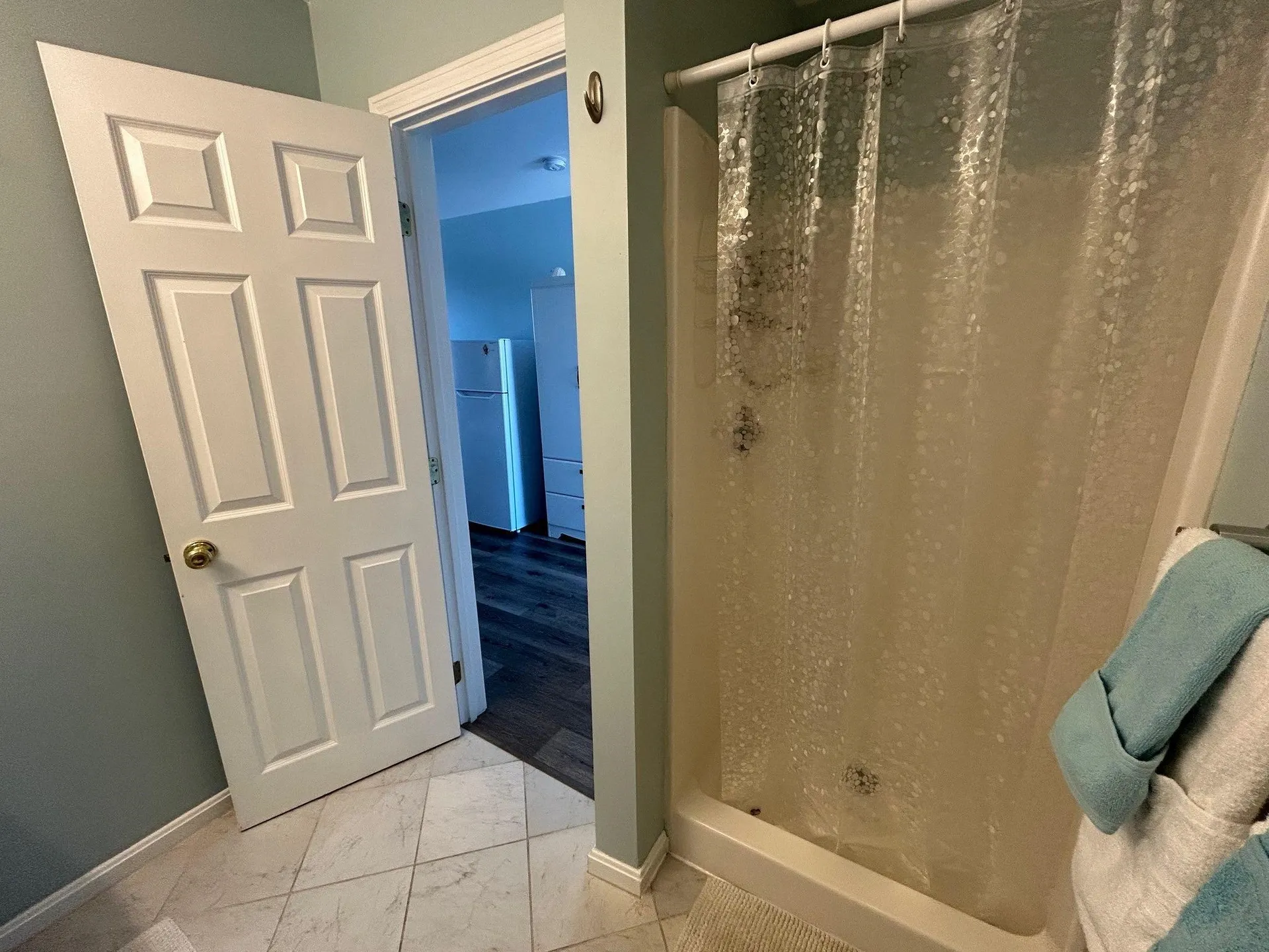 6 Ashworth Avenue Hampton NH 03842