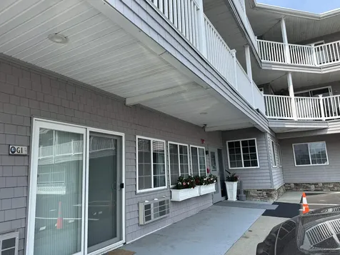 6 Ashworth Avenue Hampton NH 03842