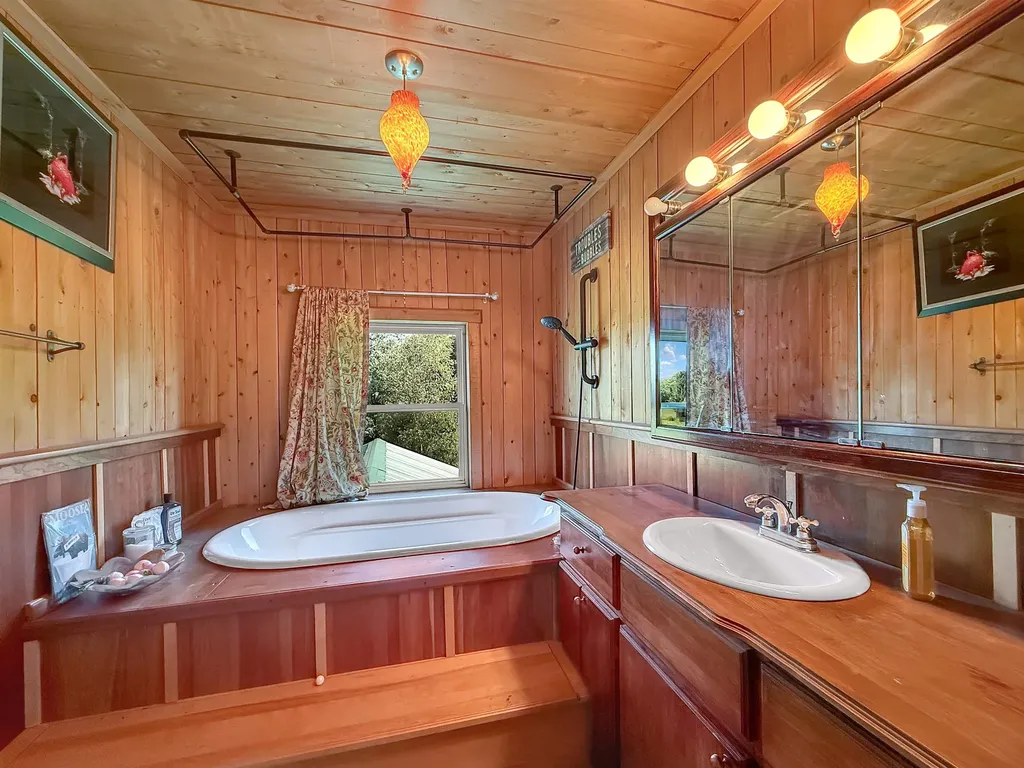 517 River Road Canaan VT 05902