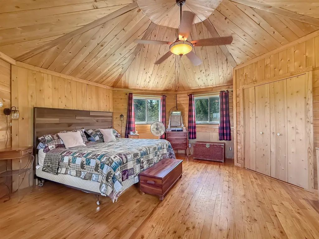 517 River Road Canaan VT 05902