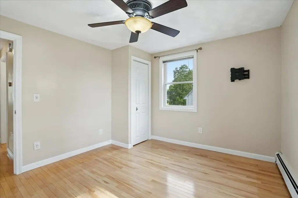 27 Lexington Avenue Manchester NH 03104
