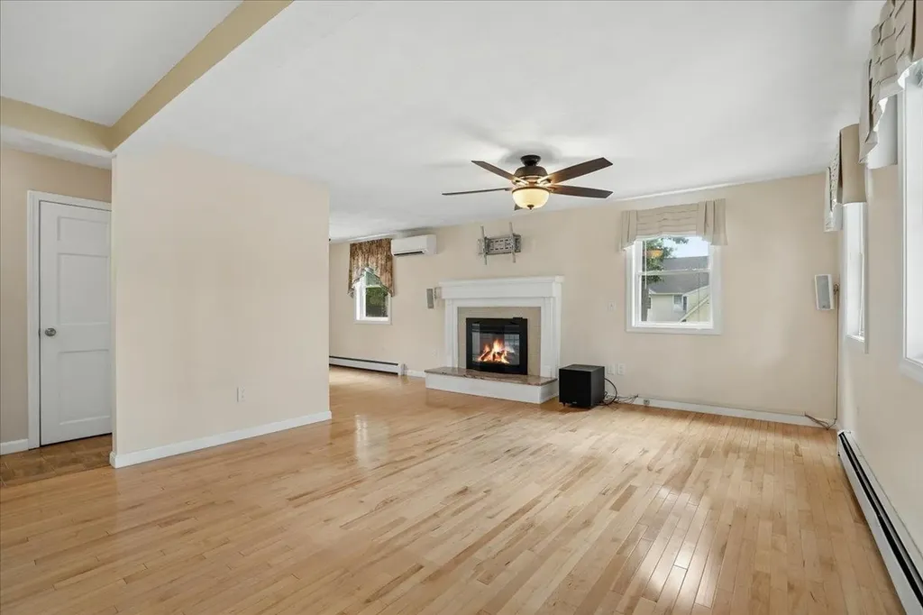 27 Lexington Avenue Manchester NH 03104