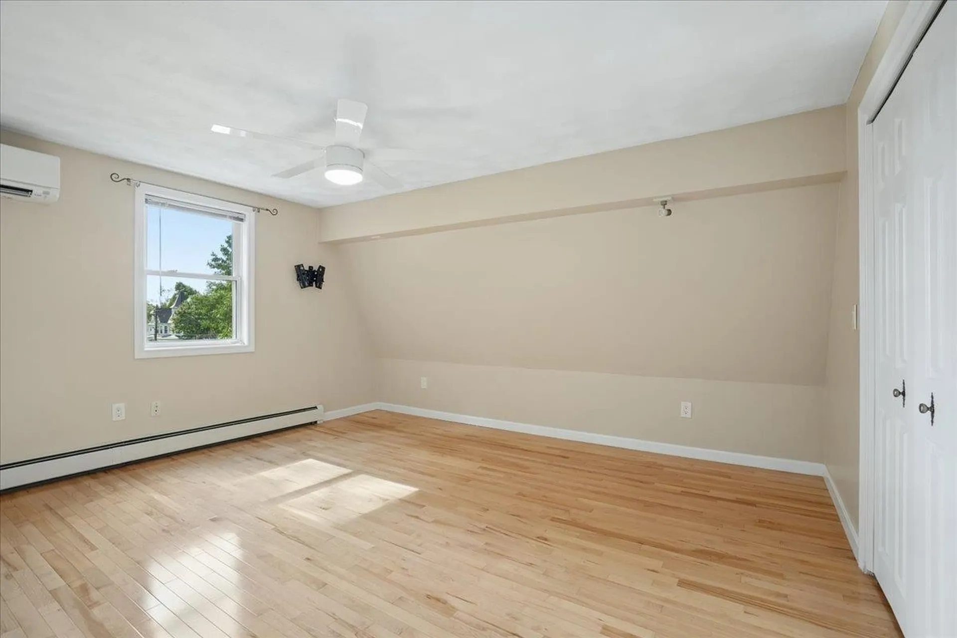 27 Lexington Avenue Manchester NH 03104