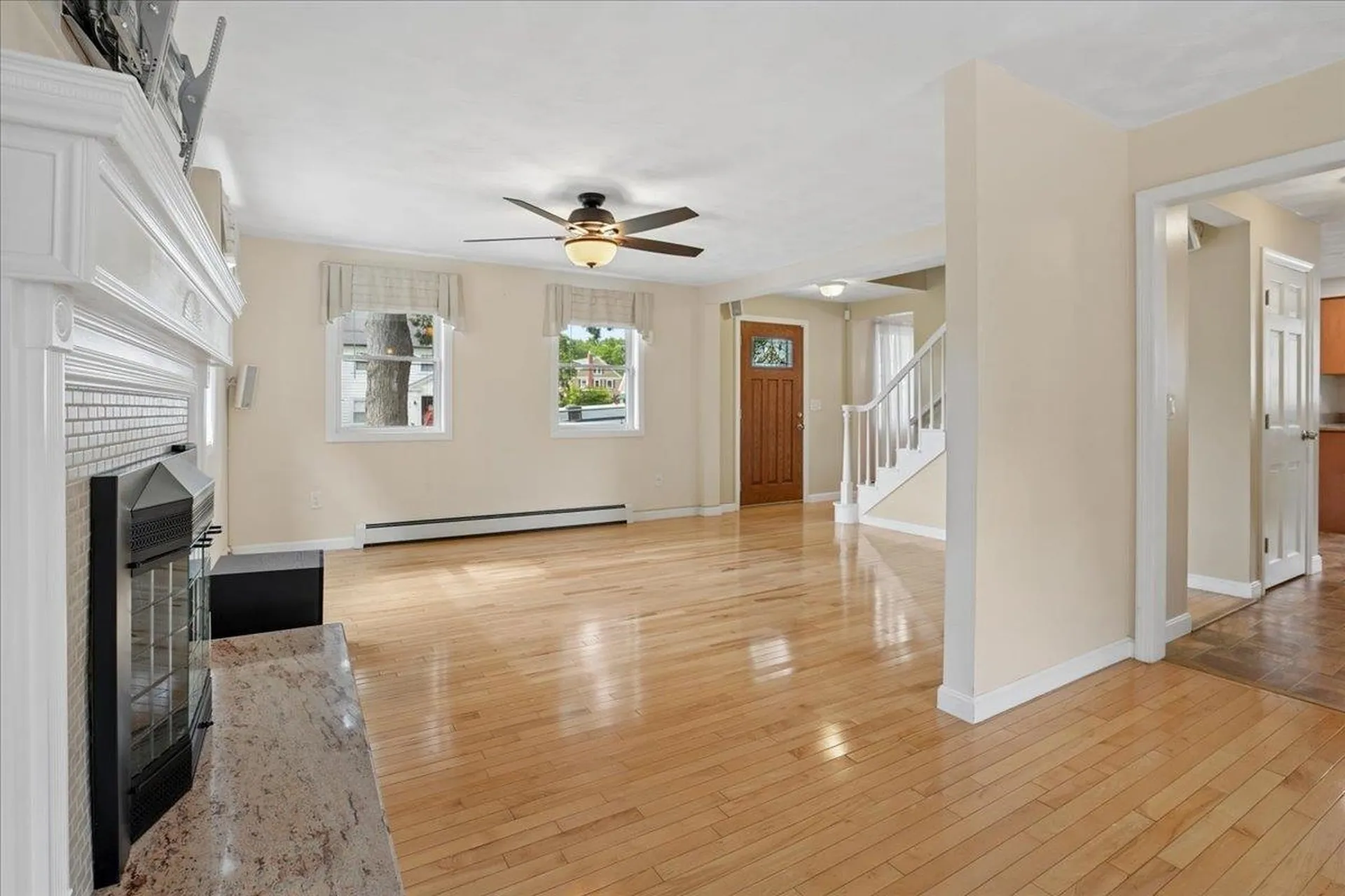 27 Lexington Avenue Manchester NH 03104