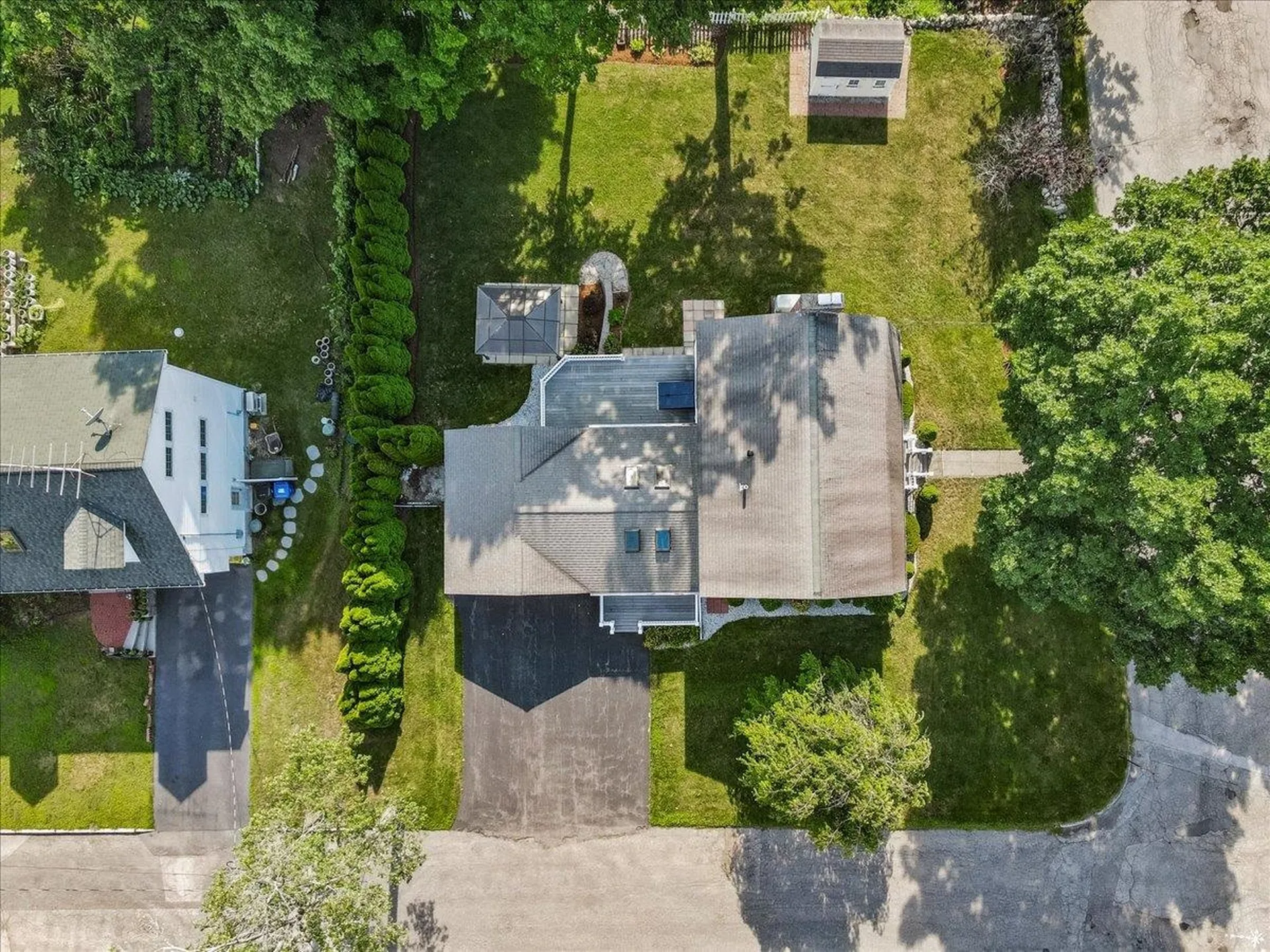 27 Lexington Avenue Manchester NH 03104