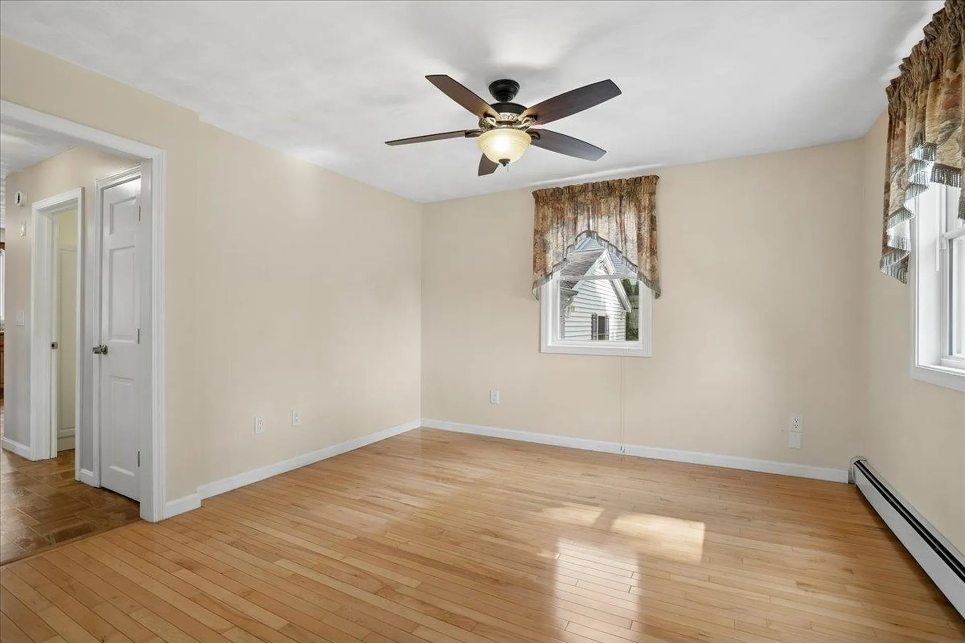 27 Lexington Avenue Manchester NH 03104