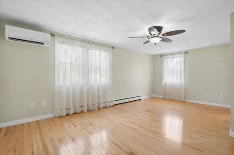 27 Lexington Avenue Manchester NH 03104