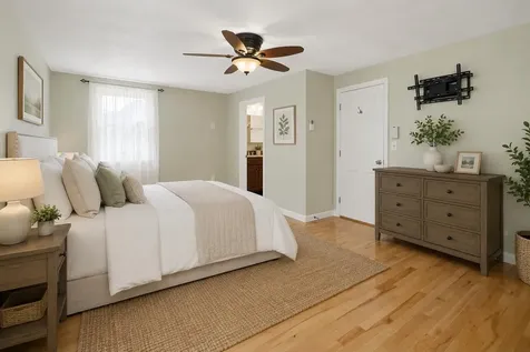 27 Lexington Avenue Manchester NH 03104