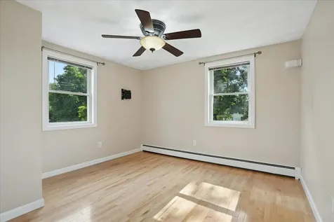 27 Lexington Avenue Manchester NH 03104