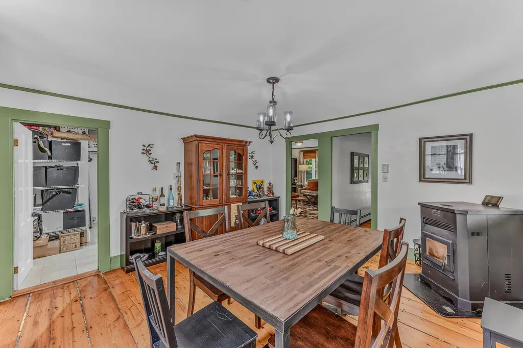 5294 Main S Street Newbury VT 05051