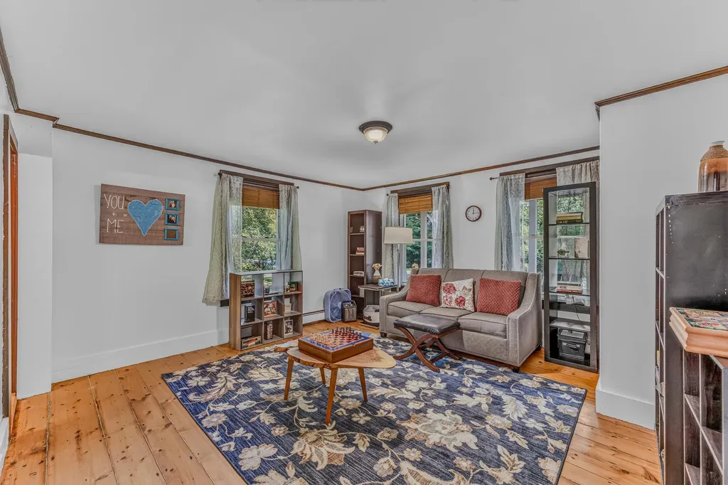 5294 Main S Street Newbury VT 05051