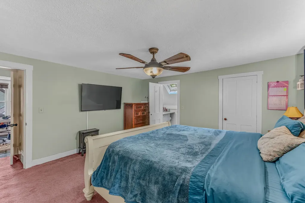 5294 Main S Street Newbury VT 05051