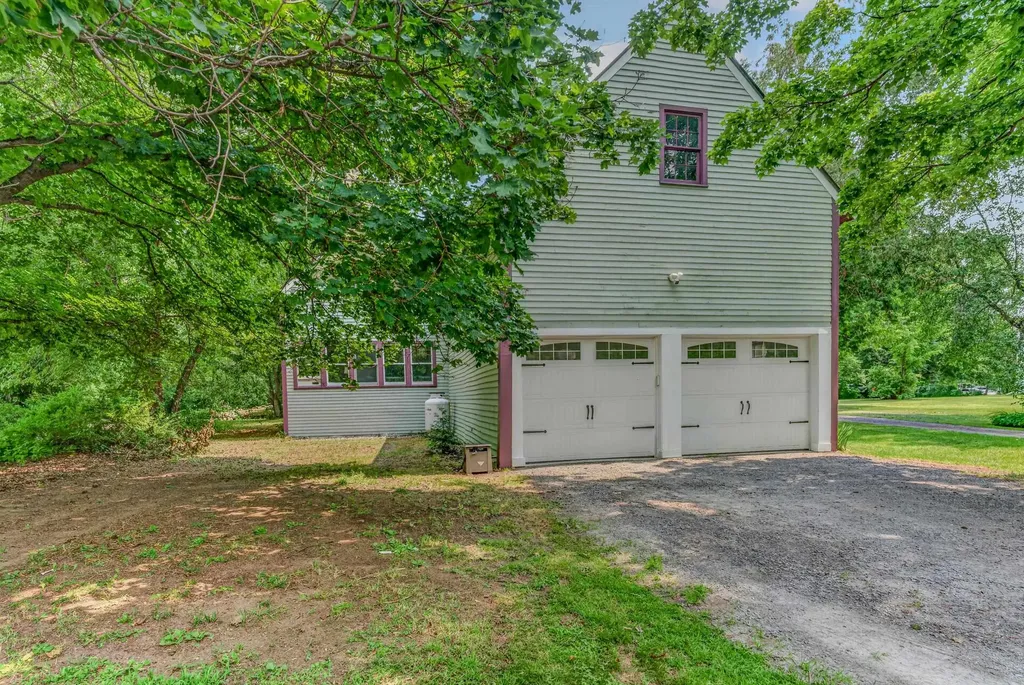 5294 Main S Street Newbury VT 05051