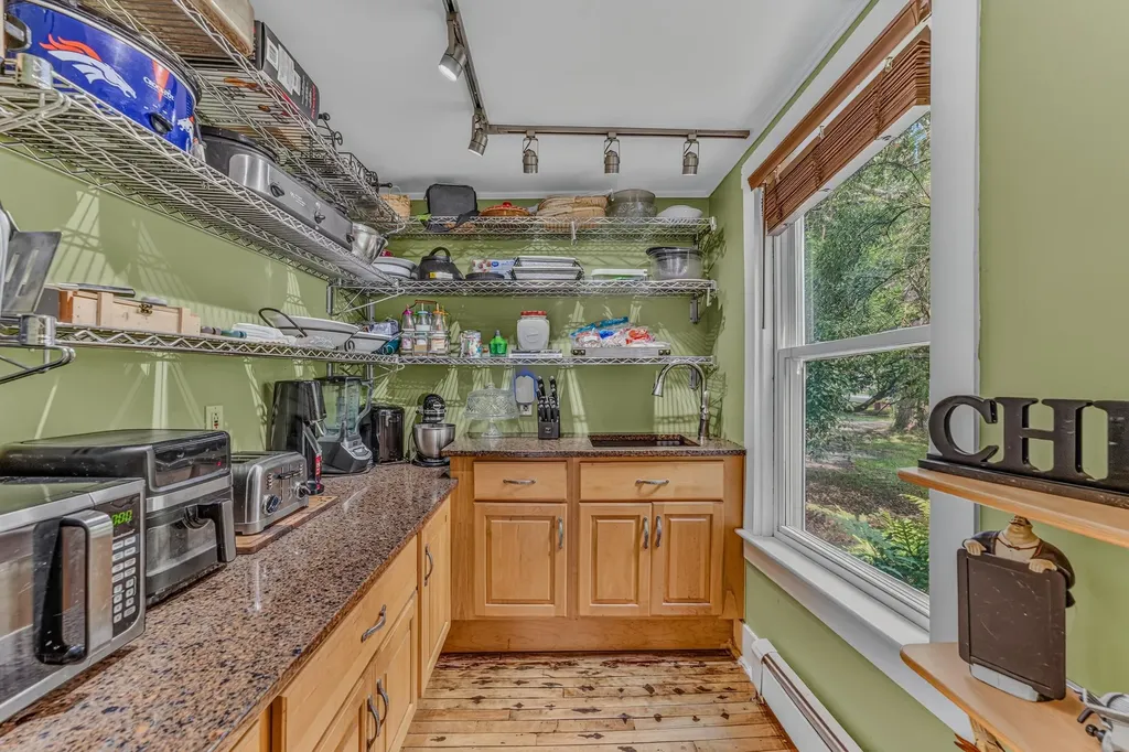 5294 Main S Street Newbury VT 05051