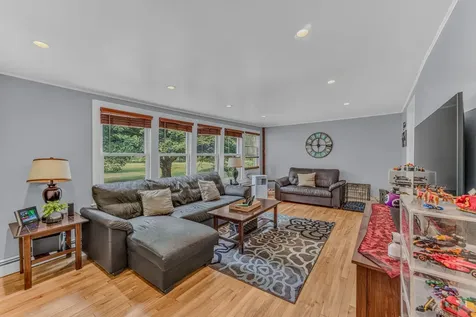 5294 Main S Street Newbury VT 05051
