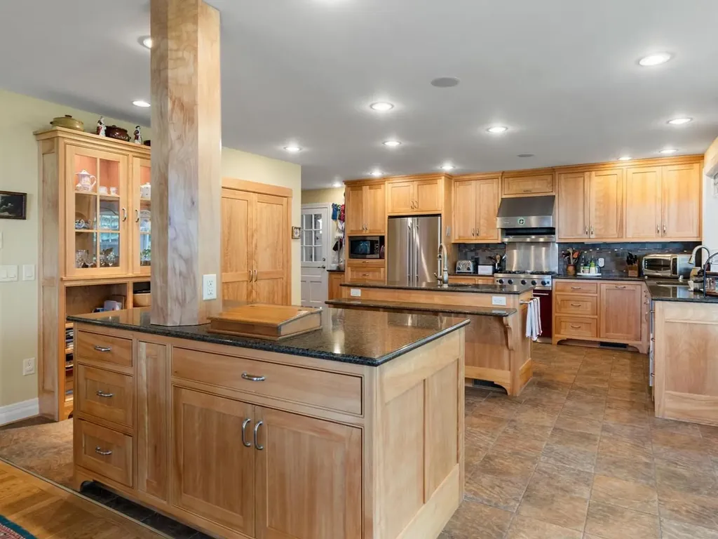 125 Cliff Street Burlington VT 05401