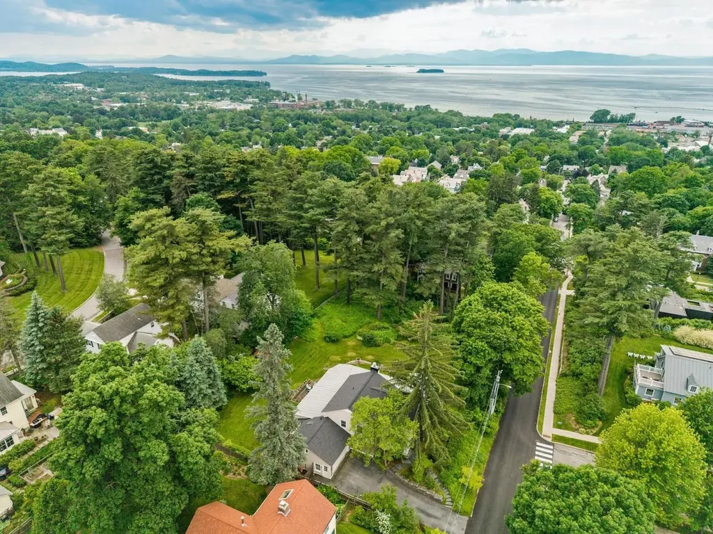125 Cliff Street Burlington VT 05401
