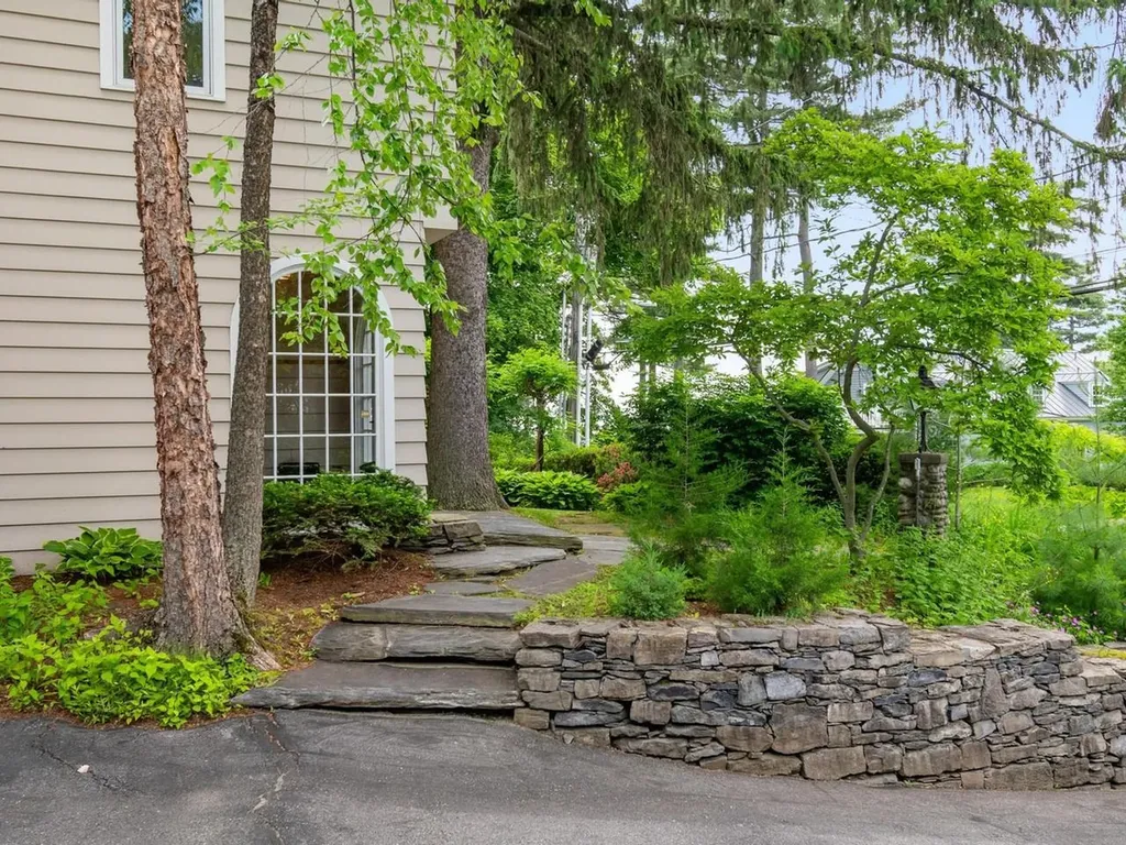 125 Cliff Street Burlington VT 05401