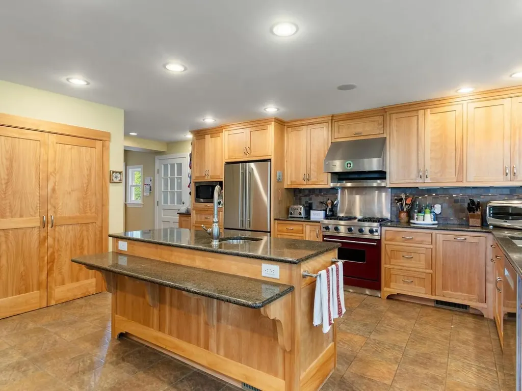 125 Cliff Street Burlington VT 05401