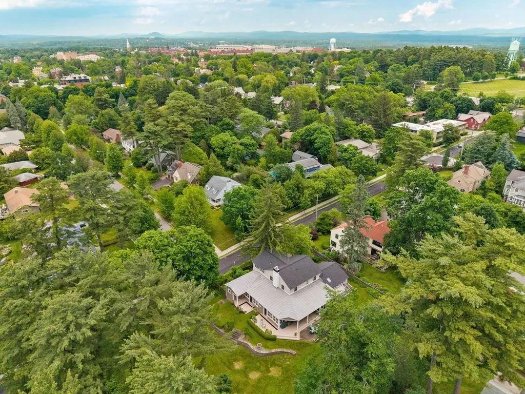 125 Cliff Street Burlington VT 05401