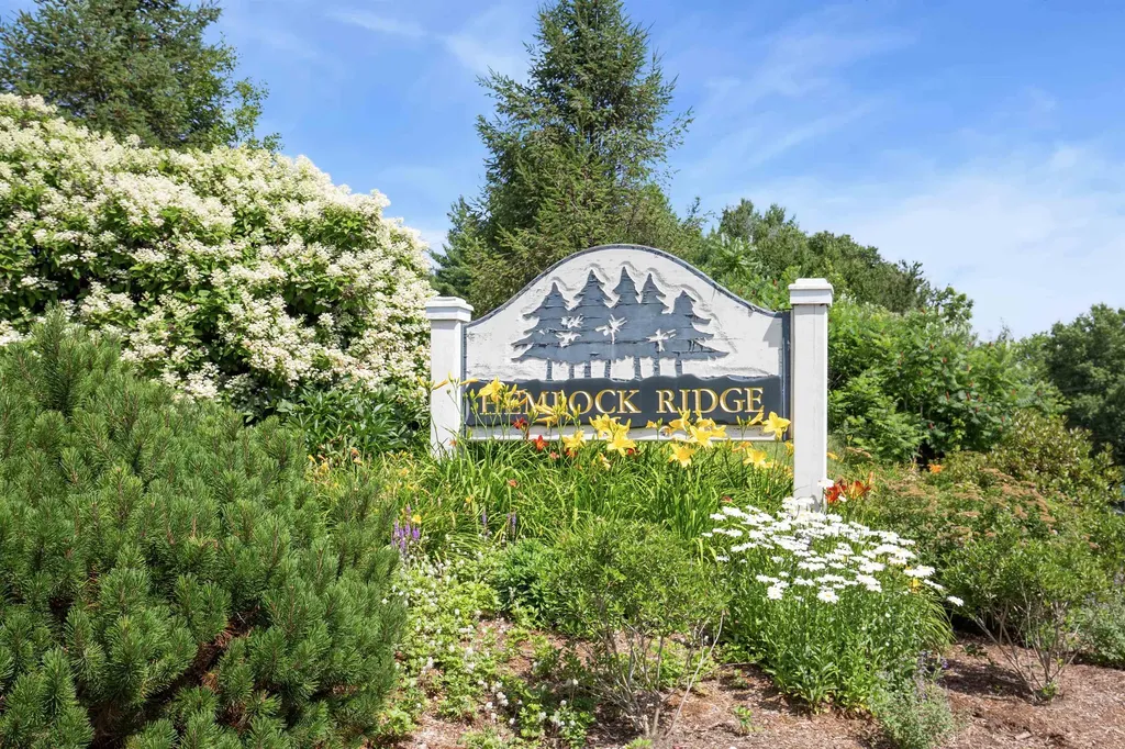16 Hemlock Ridge Drive Hartford VT 05001