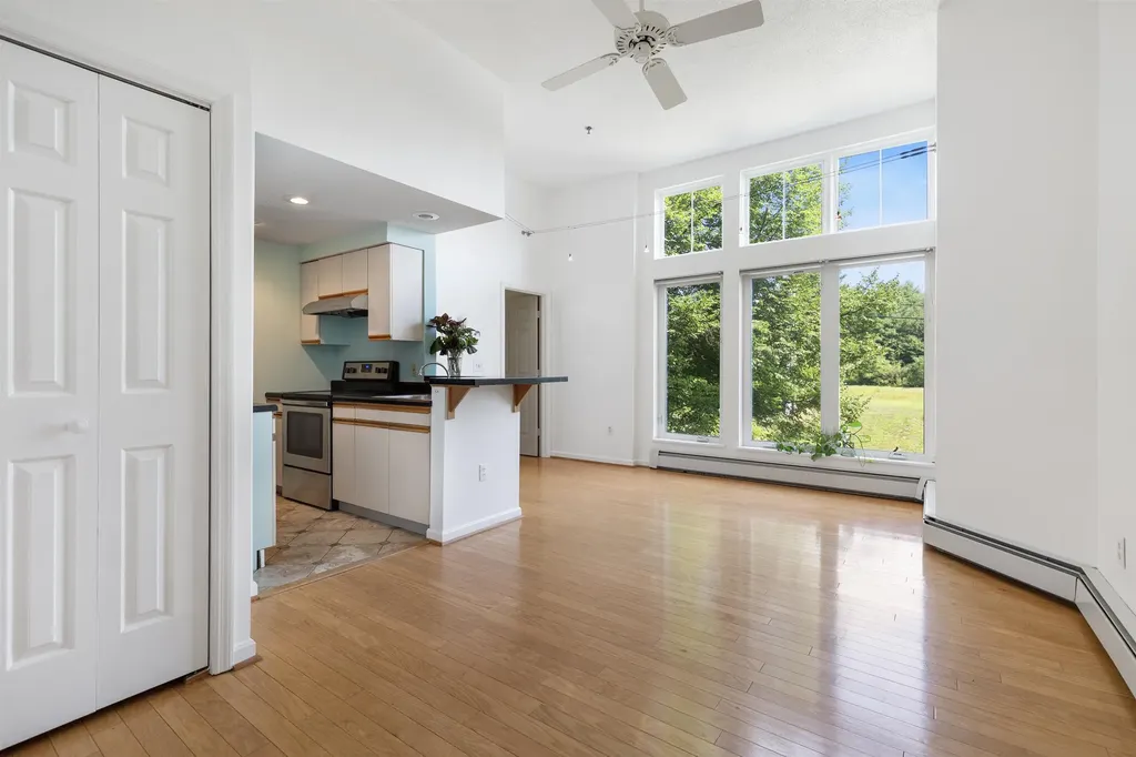 16 Hemlock Ridge Drive Hartford VT 05001