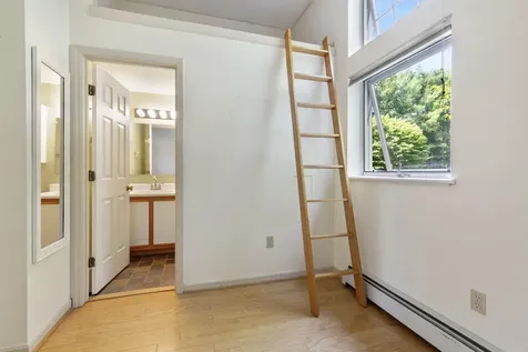 16 Hemlock Ridge Drive Hartford VT 05001