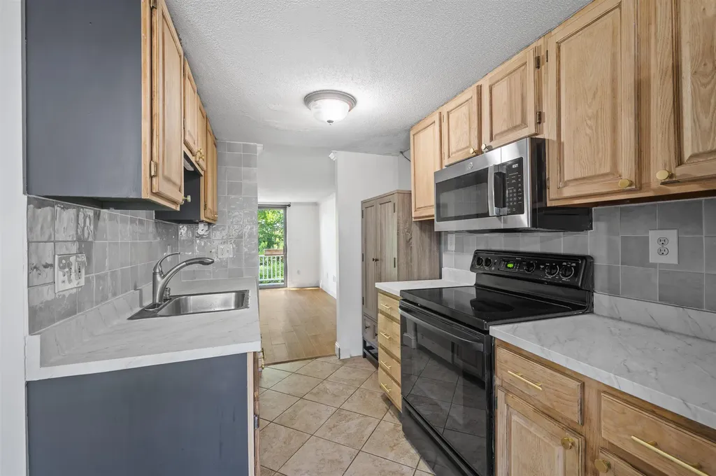 802 Piscassic Street Newmarket NH 03857