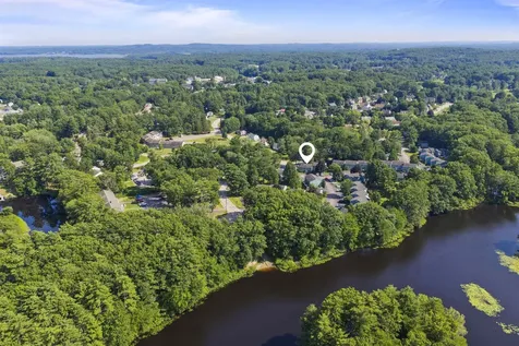 802 Piscassic Street Newmarket NH 03857