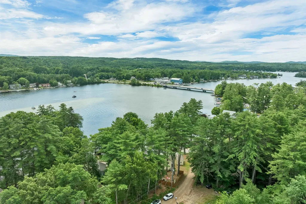 32 Bay Shore Drive Sanbornton NH 03269